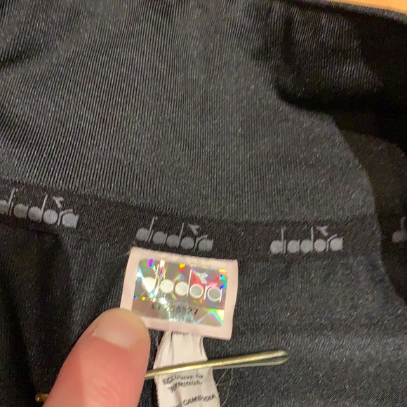 VEUC Diadora Black Zip up Warmup Girls’ Go to Track Jacket - size Youth XL - Picture 9 of 13